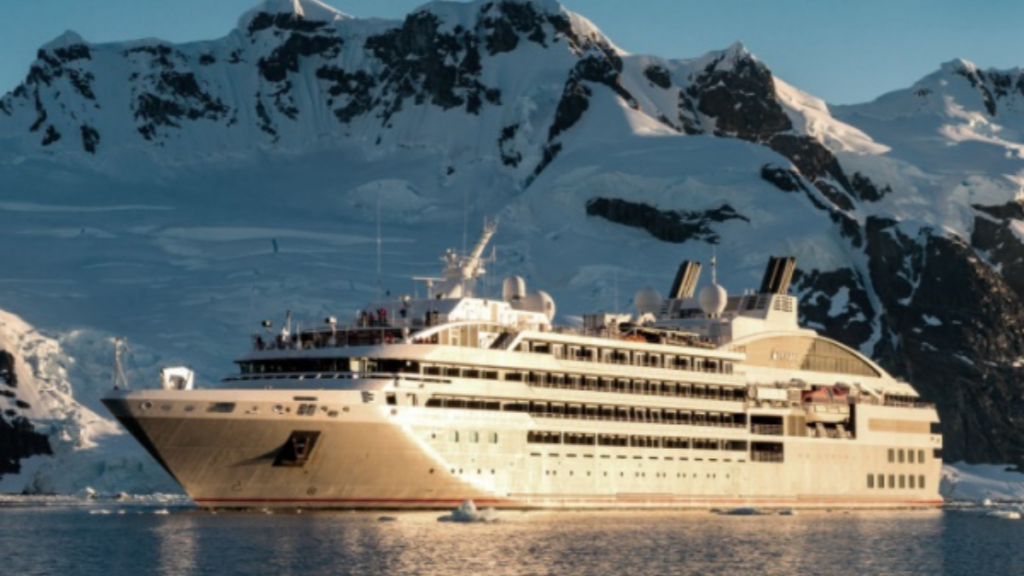 Luxury expedition cruise ship