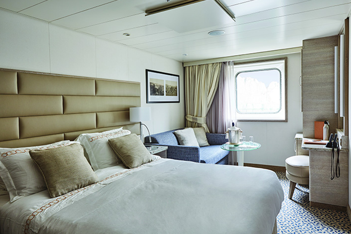Ocean-Stateroom_Discoverer_PLX