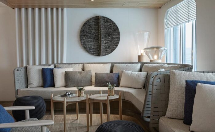 Le Bellot Main Lounge